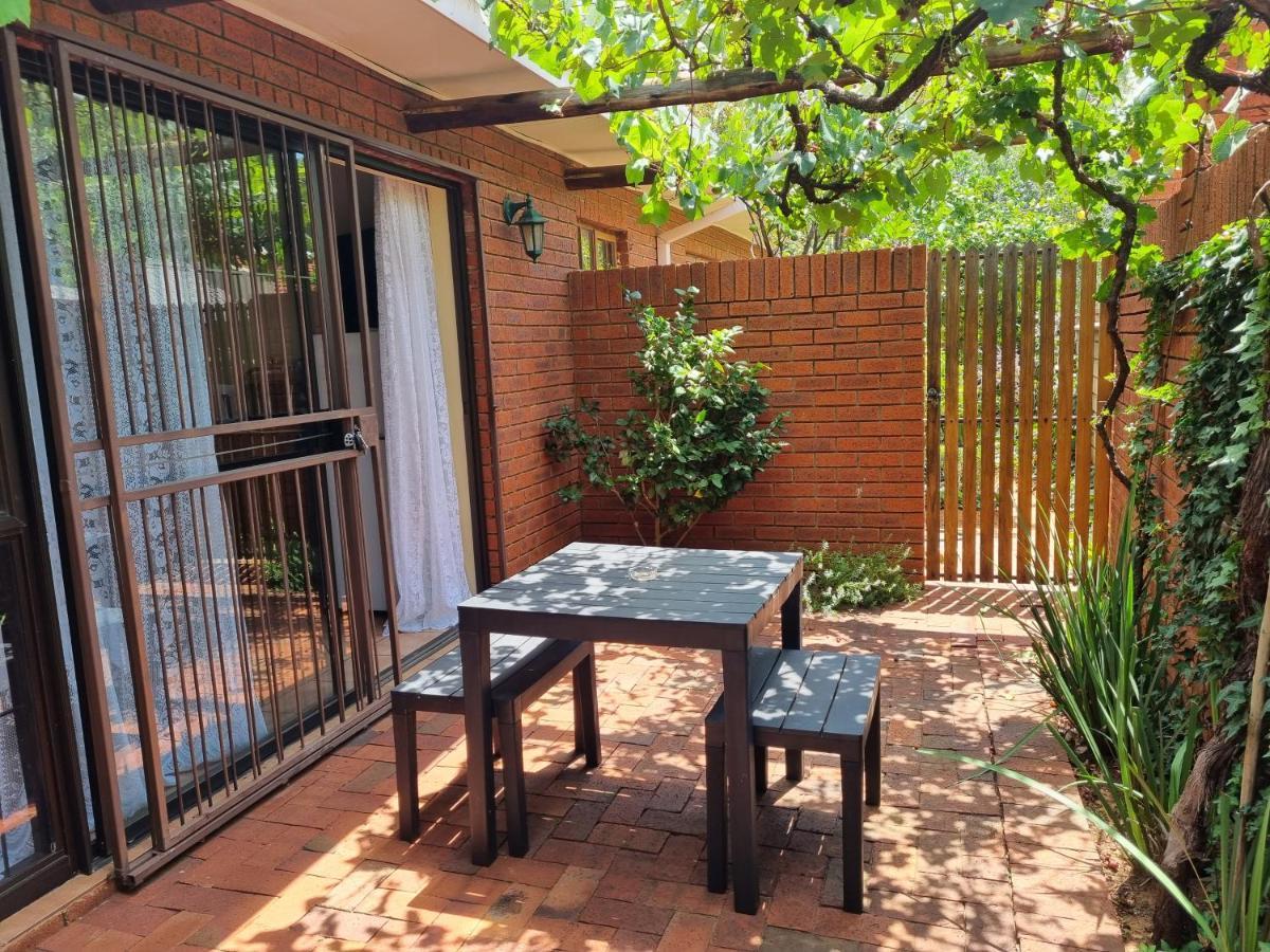 Camelia Guest House Μπλουμφοντέιν Εξωτερικό φωτογραφία